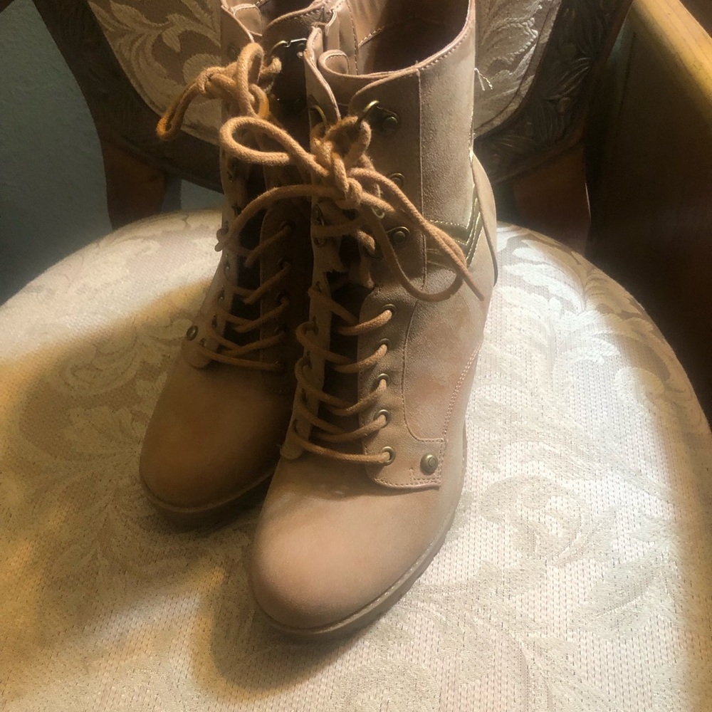 Boots - Picture 2 of 2
